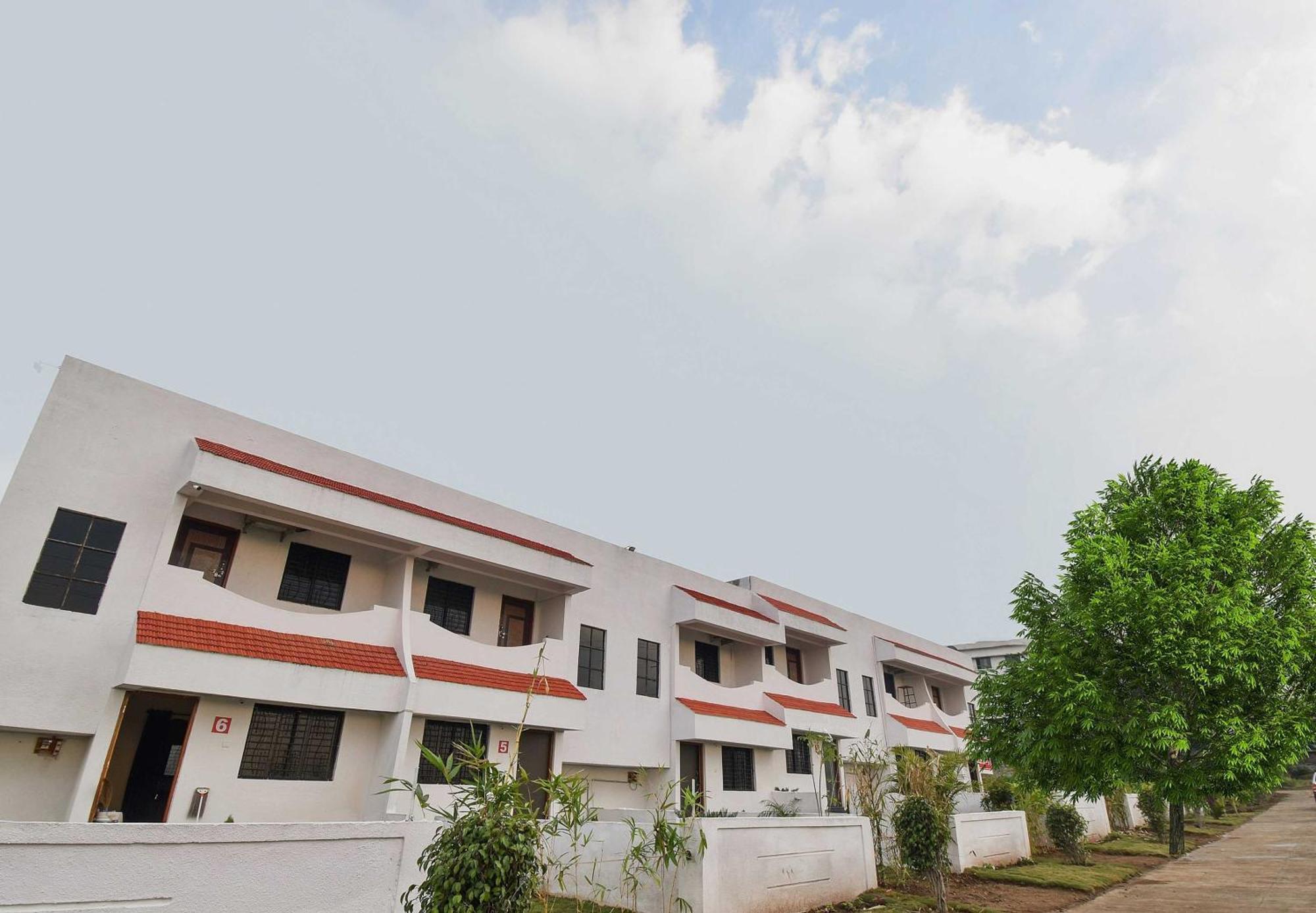 Spot On Carnival Resorts Raipur  Экстерьер фото